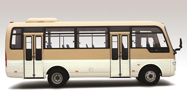  Bus de turismo 7-8m, XMQ6728 